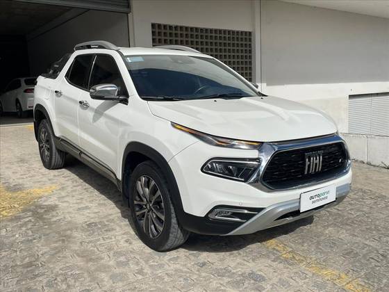 FIAT TORO 2.0 16V TURBO DIESEL RANCH 4WD AT9 FIAT TORO 2.0 16V TURBO DIESEL RANCH 4WD AT9